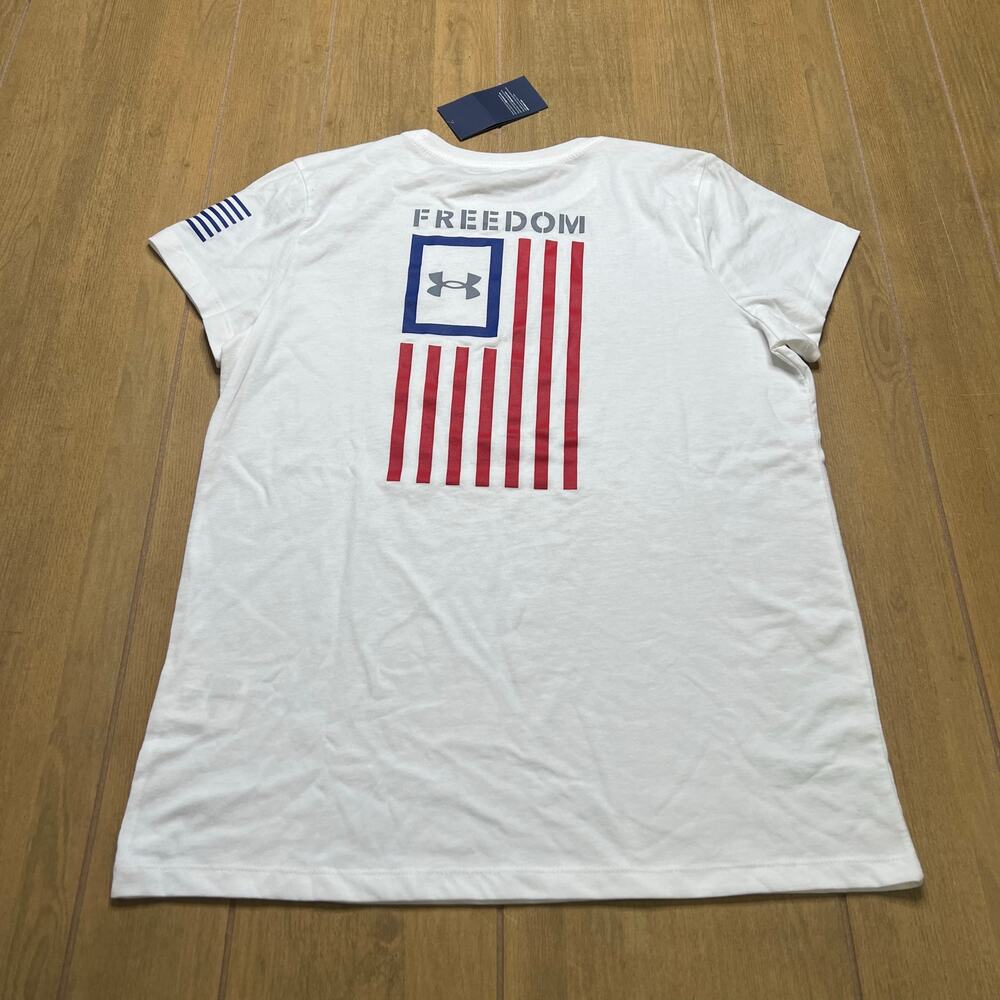 Under‎ Armour Women's American Freedom Flag T-Shirt Sz Large NWT
